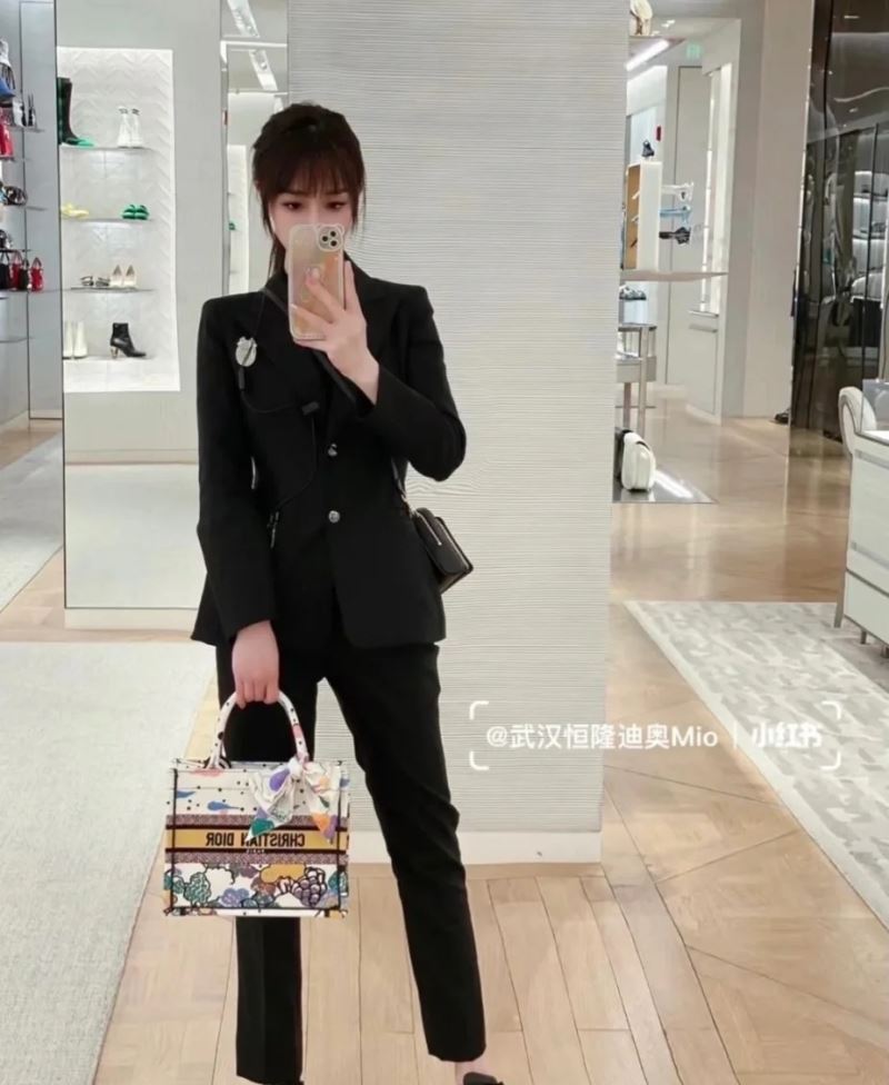 Christian Dior Shopping Bags